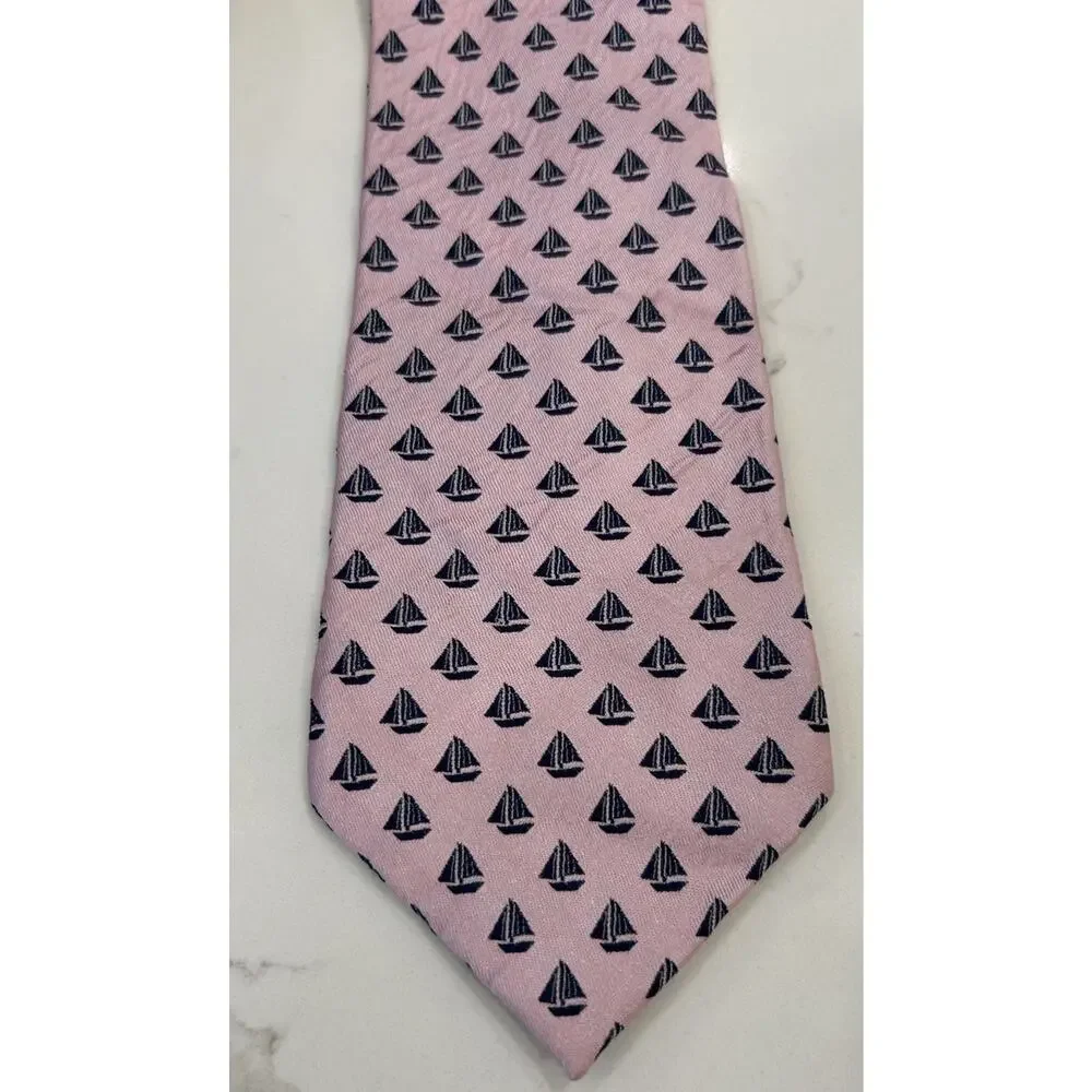 Jos A. Bank Men’s Tie Pink Sailboat ship Print 100% Silk Nautical 3.5” Necktie